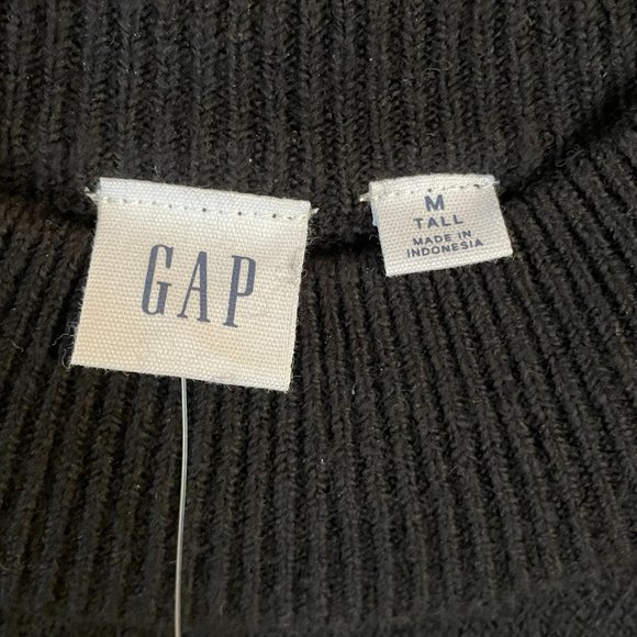 Never Worn Woman's Dress - Picture 4 of 5